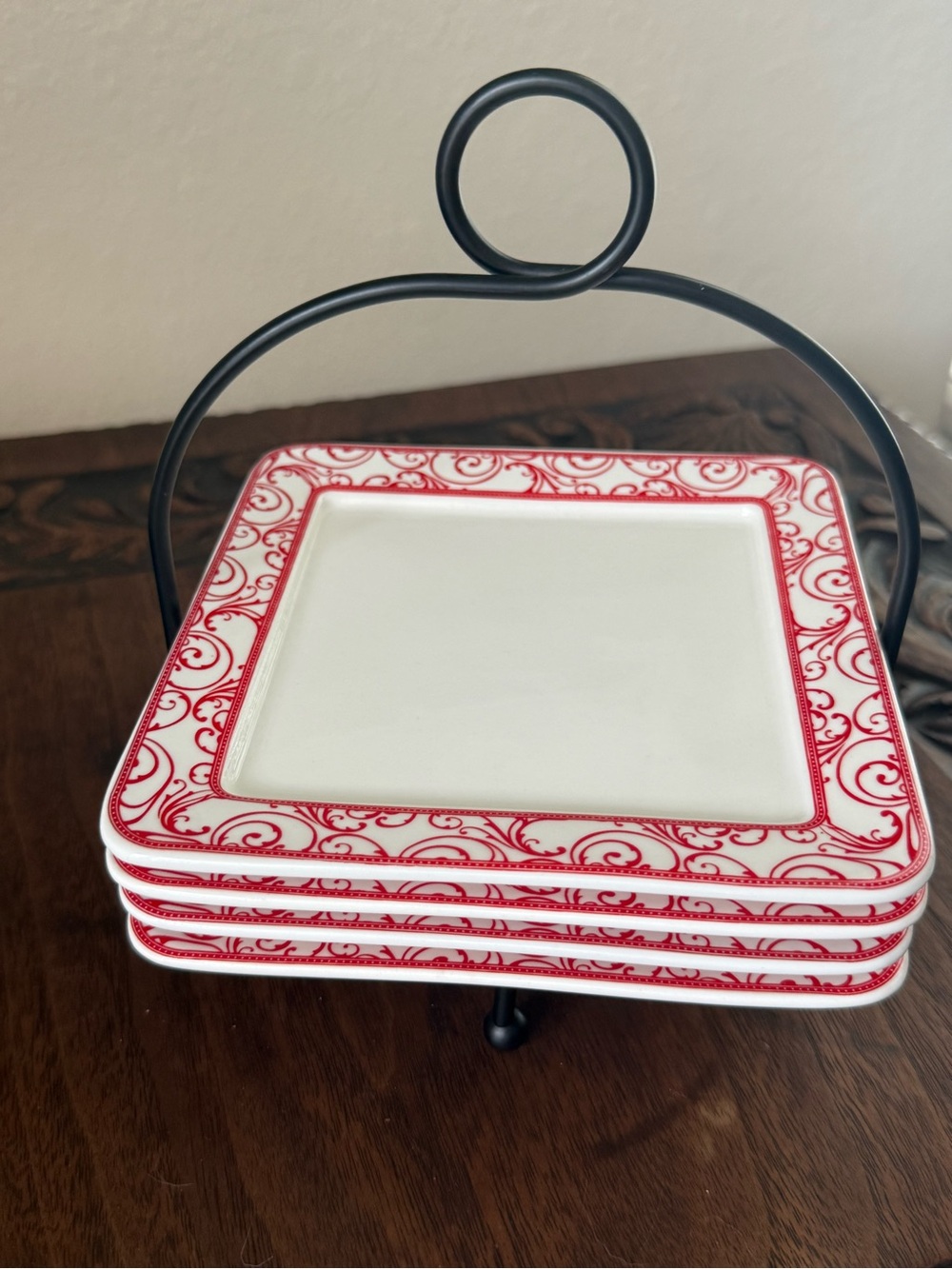 CIROA Red Scroll Porcelain Dessert & Appetizer Plates Set of 4 with Metal Stand